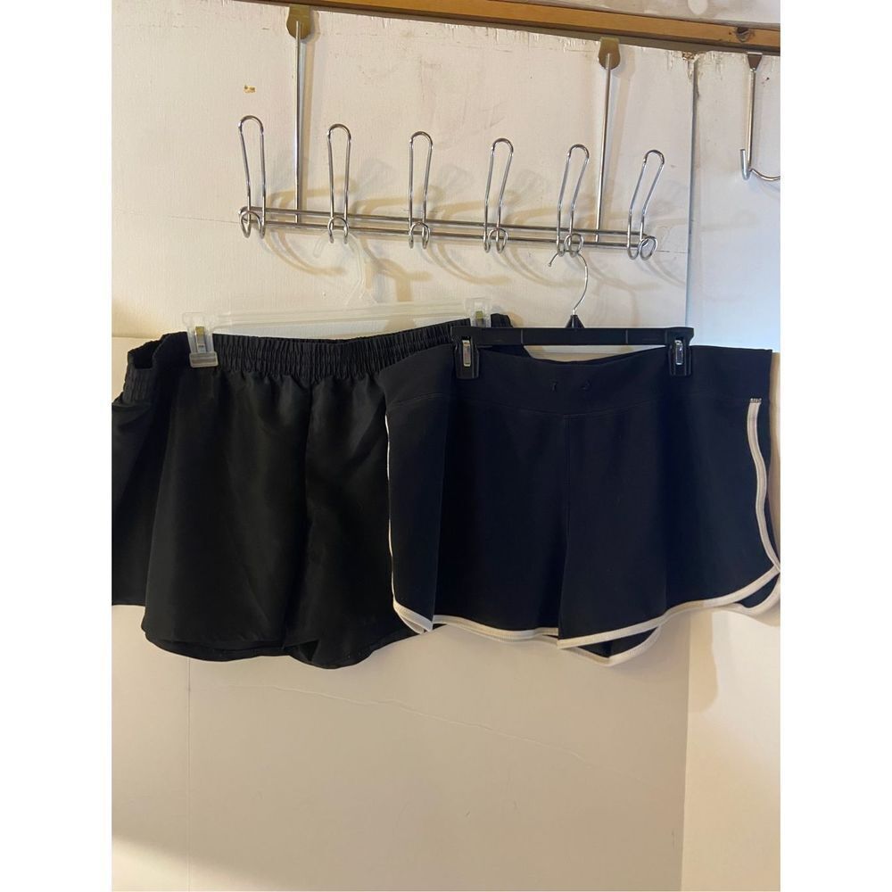 Danskin now xxl shorts 2‎ pairs lot